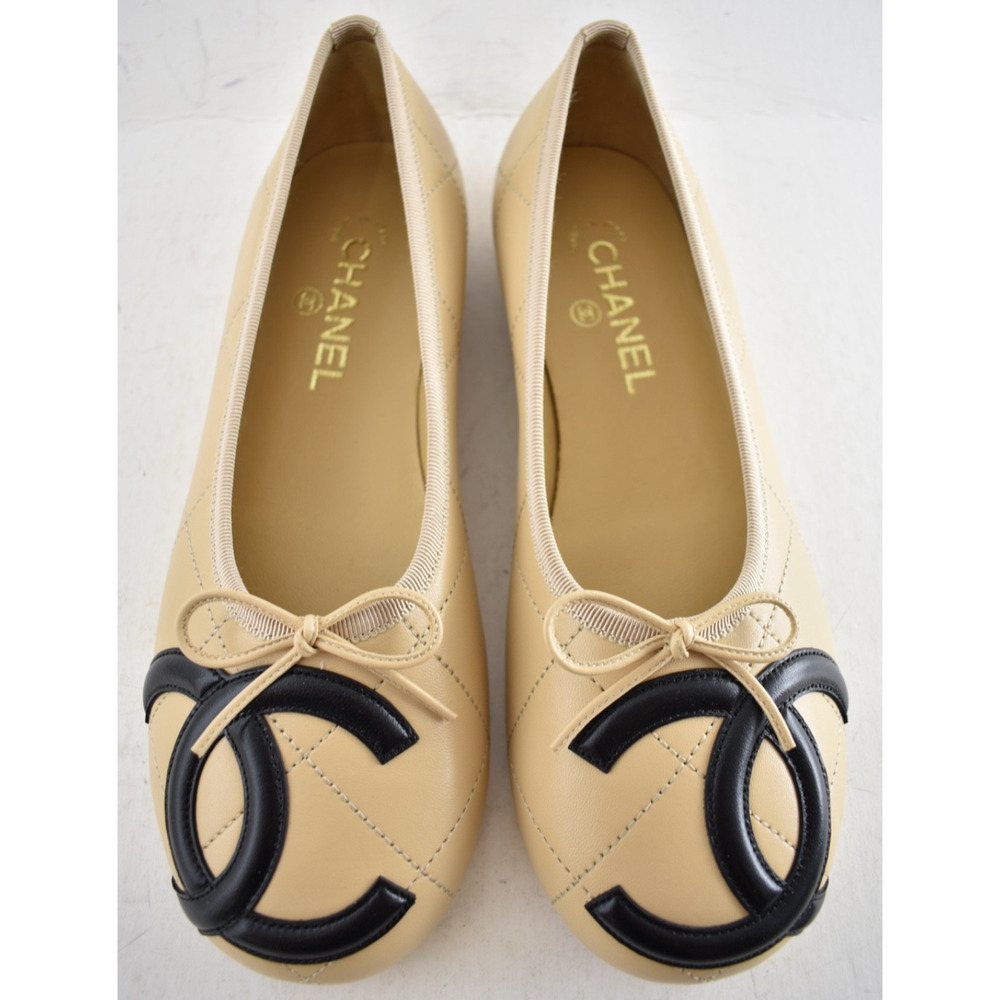 Chanel 26M Coco Beach Cambon Beige Black CC XL Logo Ballet Ballerina Flat 37 - Picture 3 of 16